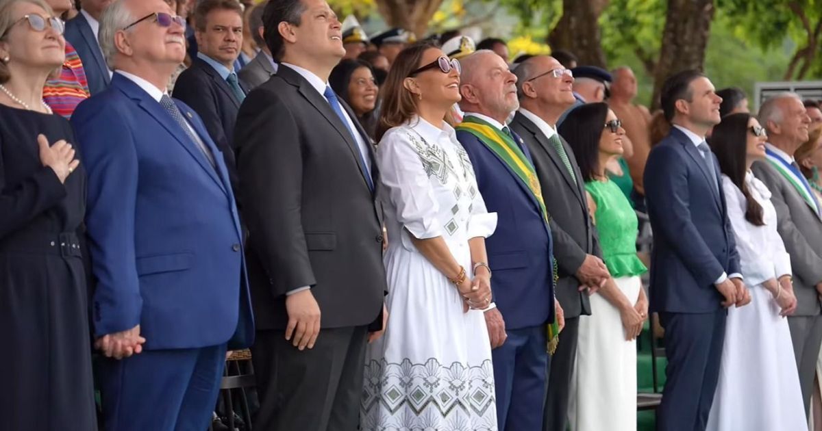 Lula reforçou convites a Fachin e Alcolumbre para desfile de 7 de Setembro