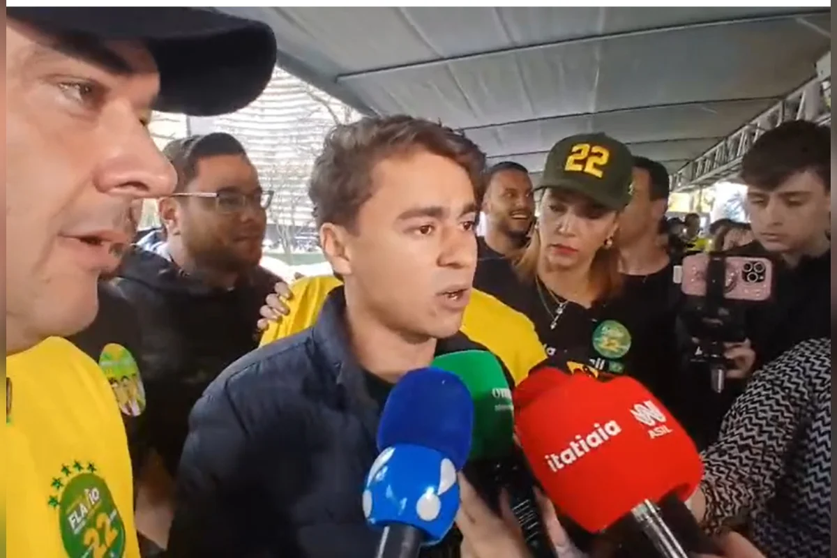 Nikolas Ferreira durante manifestação em Belo Horizonte