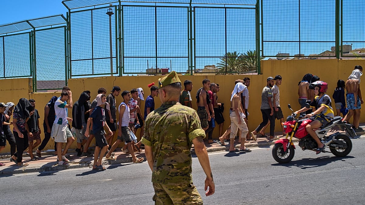 Justiça espanhola abre investigação sobre entrada em massa de migrantes em Ceuta