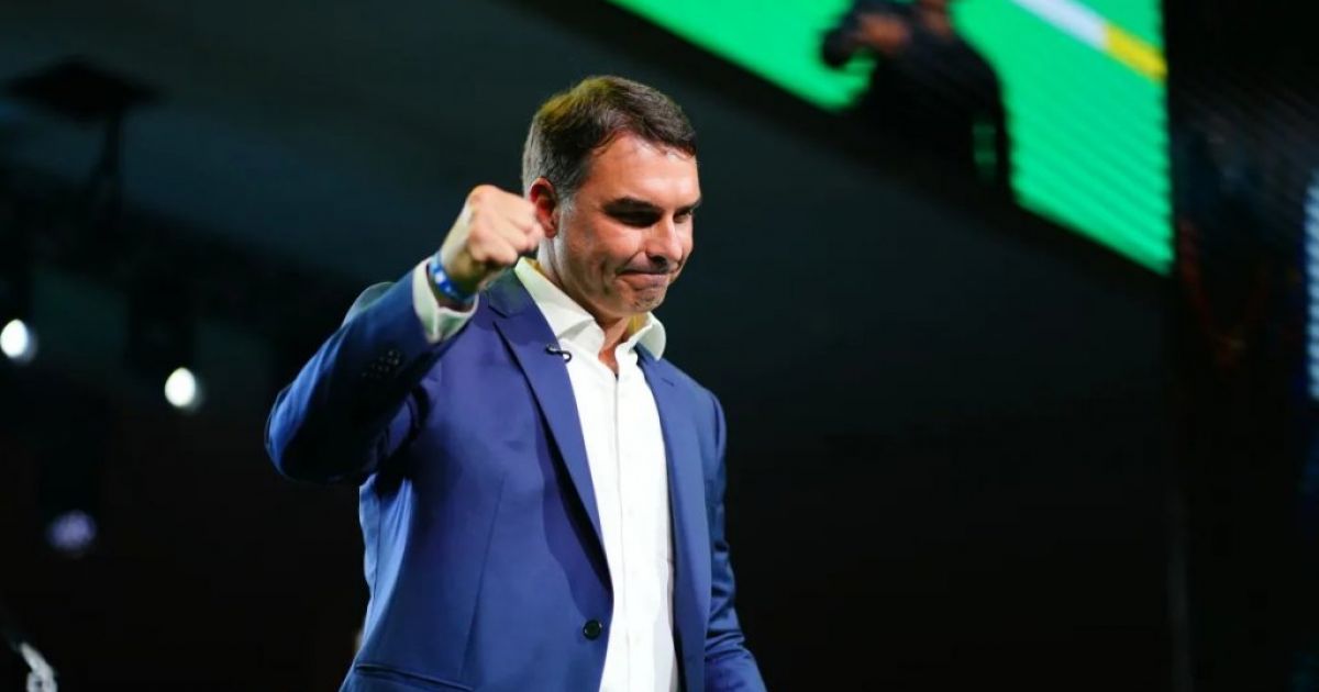 Flávio Bolsonaro deve concentrar críticas em Moraes durante ato de 7 de Setembro