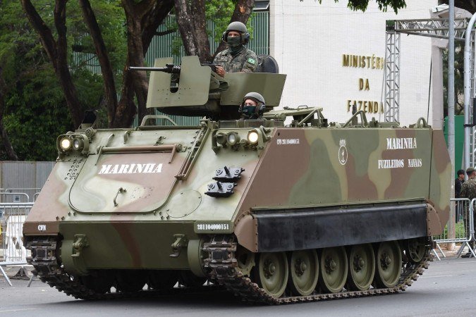 Desfile de 7 de Setembro leva blindados e viaturas à Esplanada